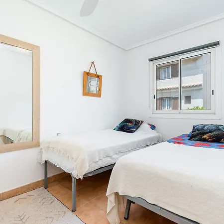 公寓 Victoria Comfort Punta Prima 托雷维耶哈
